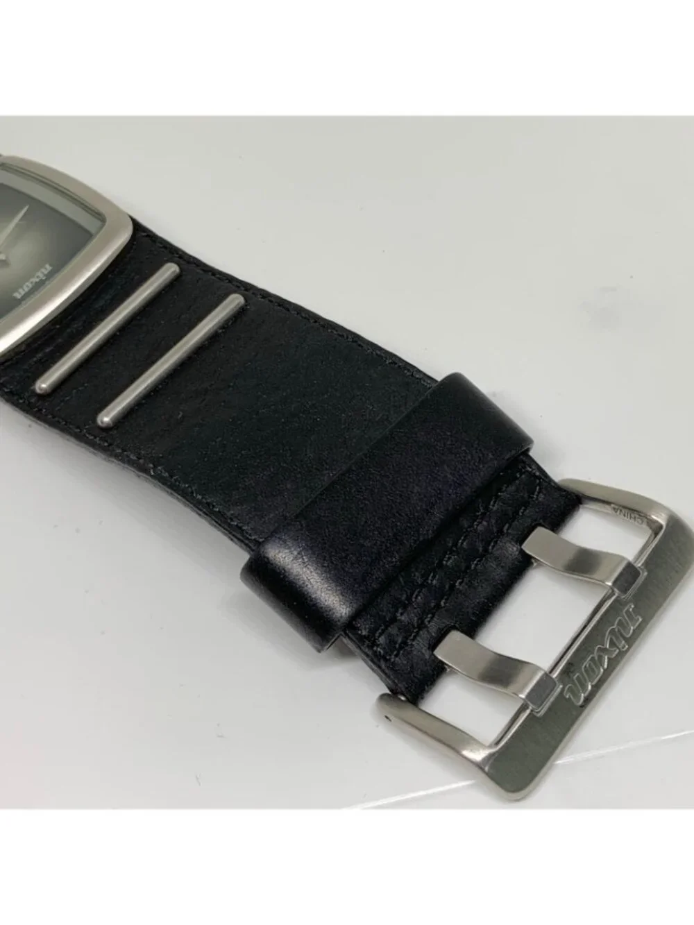 Nixon Royalty The Duke Watch 38mm real Diamond Swiss parts Leather Band running
